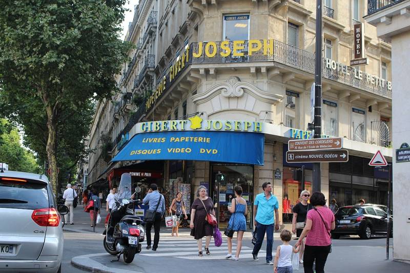 Grande librairie Gibert Joseph à Marseille